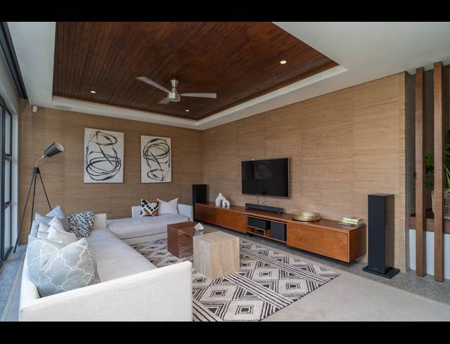 4 BEDROOM HOUSE FOR SALE IN UMHLANGA RIDGE